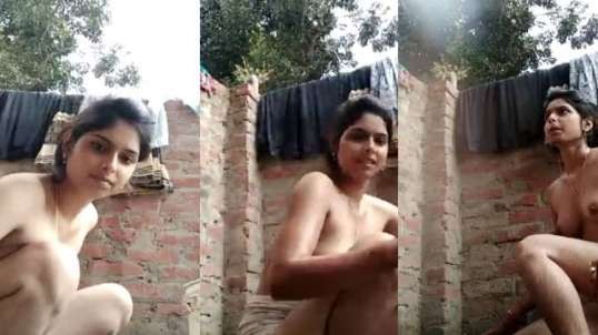 Village Bhabhi Nude Bath MMS Video
